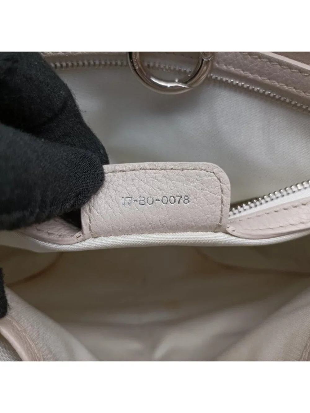Dior 61 Hobo White Leather 17 BO